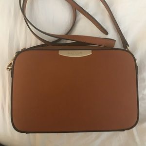Henri Bendel Crossbody bag
